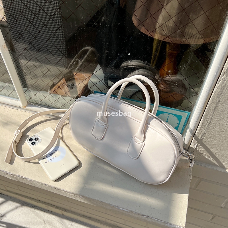 High quality niche design bag for women Korean version Instagram niche minimalist retro versatile portable pea bag for commuting one shoulder crossbod