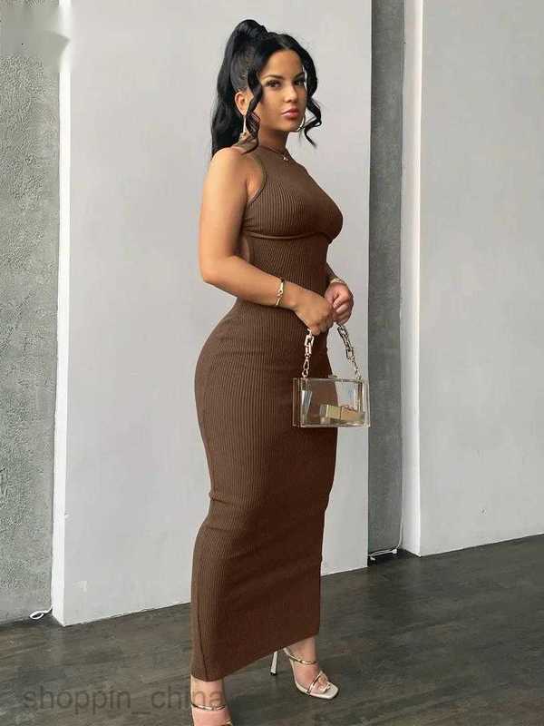 Basic Casual Dresses Hugcitar Ribbed Solid Hollow Out Backless Sleeveless Sexy Slit Mini Dress Bodycon 2024Summer Women Outfits Elegant Party Y2K