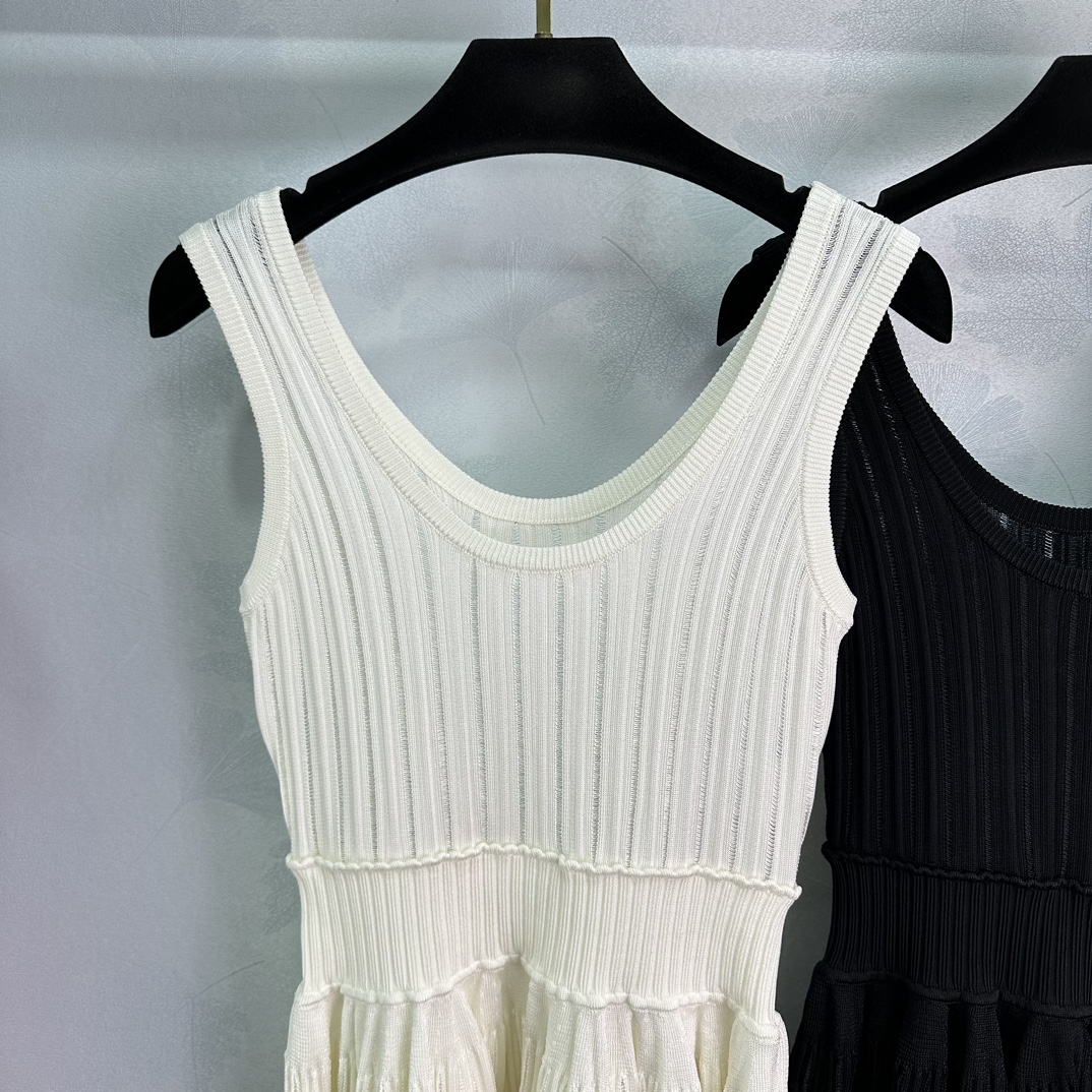 616 2024 Runway Summer Brand Same Style Sweater Sleeveless White Black Fashion Clothes High Quality Women