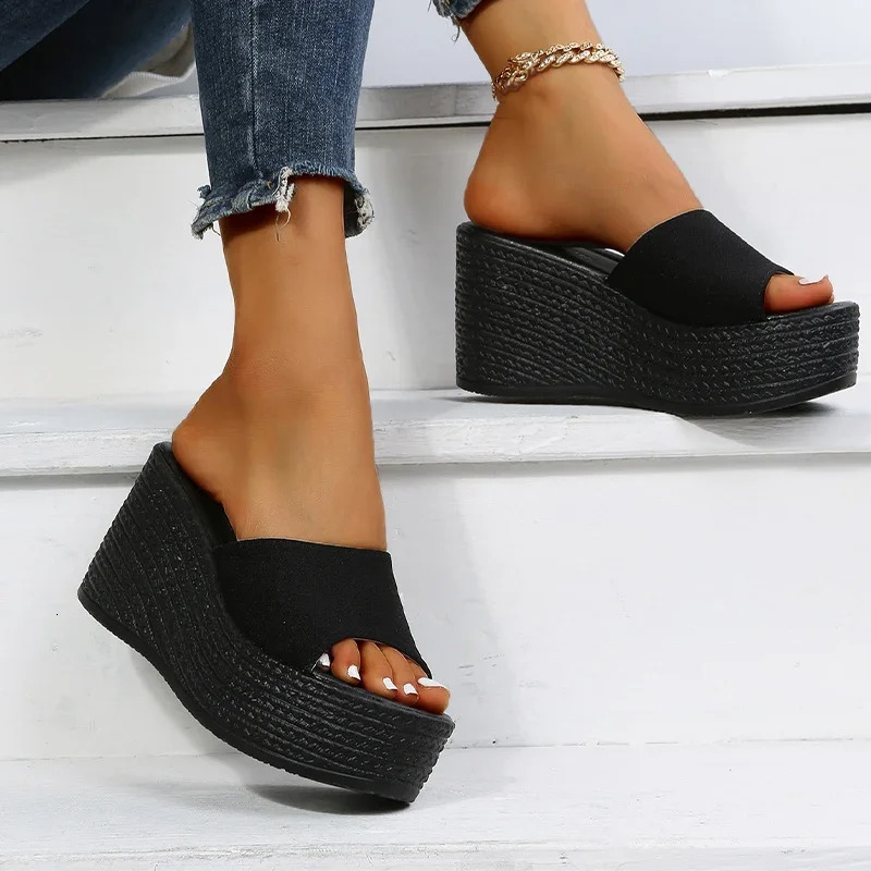 Women Platform Beach Slippers High Heels Wedges Sandals Summer Shoes Women Shoes Thick Slides Sexy Pumps Fad Flip Flops 240619