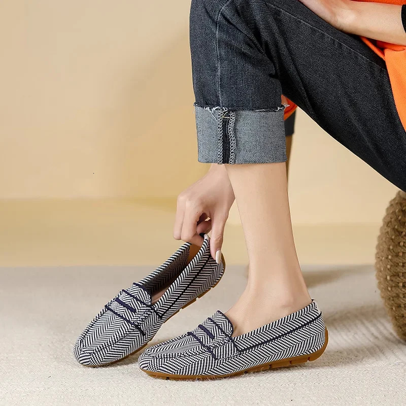 Large Size 34-43 Womens Flat Shoes Soft Sole Anti Slip Casual Bean Shoes Knitted Woven Flats Shoes Slip on Loafers 240619
