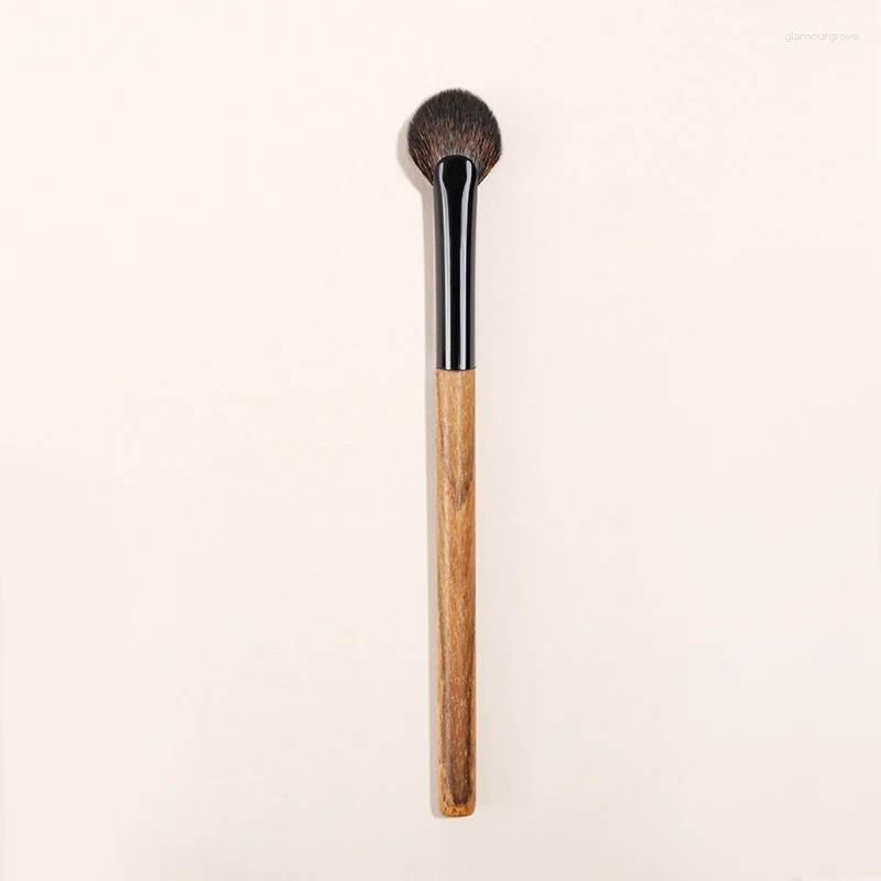 Makeup Brushes YIZHIBI Professional Hand-made Beauty Brush Fan-shaped Eye Loose Squirrel Hair.