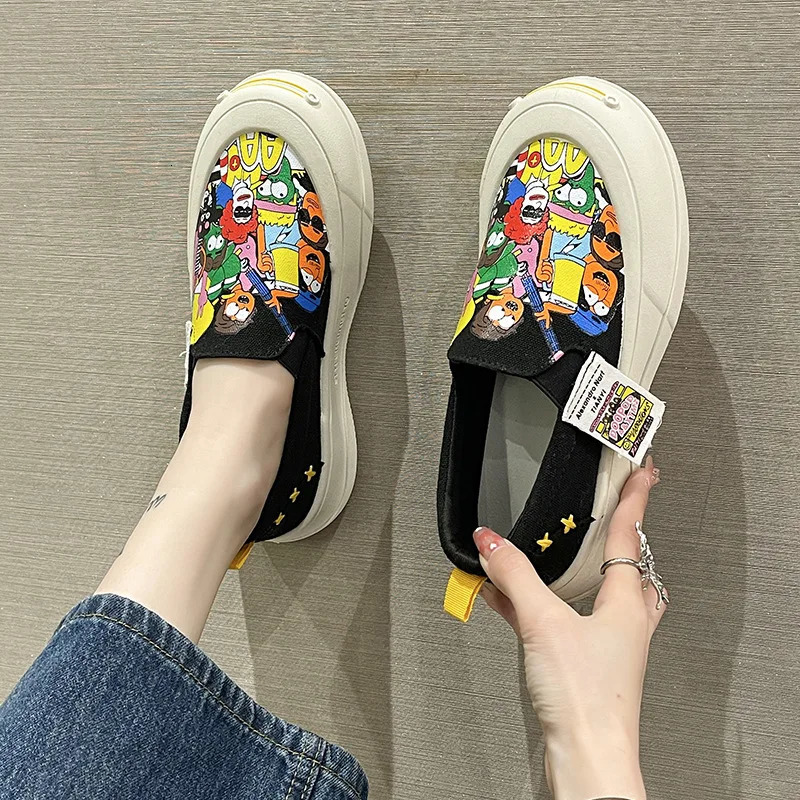 Hong Kong Style Printed Womens Shoes Summer Slip-on Lazy Casual Shoes Thick Soled Womens Shoes 240619