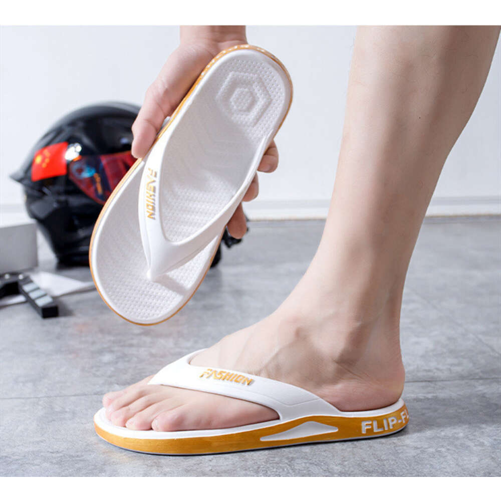 Summer Trend Slippers Fashionable Casual Outerwear Herringbone Slippers For Men Anti Slip And Odor Resistant Large Size Clip On Sandals Ddmysaturn