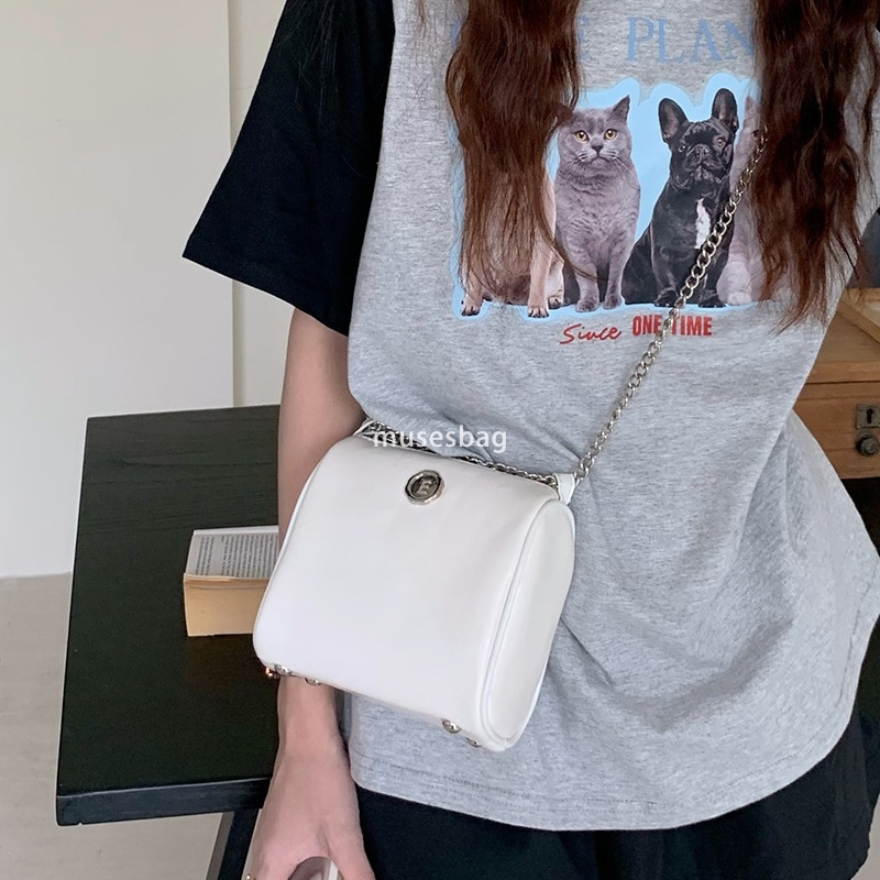Street trend fashion silver mini chain bag small square bag women's new texture niche design mini one shoulder crossbody bag trend