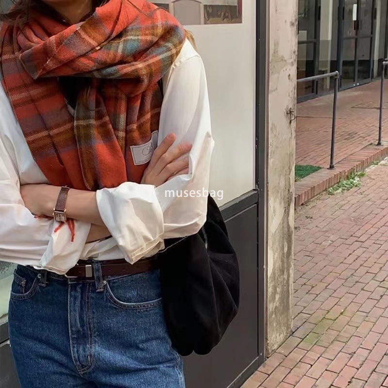 Fashionable and trendy niche design velvet dumpling bag spring and summer new single shoulder diagonal cross bag Korean style temperament women's