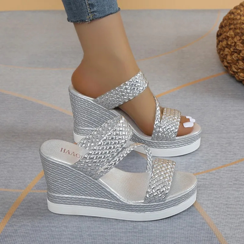 Womens Slipper Slides Women Wedge Sandals Summer Pump Fashion Pearl Rhinestone Platform Casual Ladies High Heels Slippers 240619