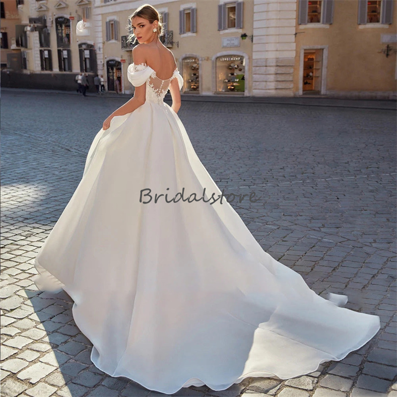 Simple Off Shoulder Wedding Dresses 2024 Sweep Train Backless Country Photograph Bridal Gowns Elegant Women Bohemian Civil Beach Bride Dress Vestio De