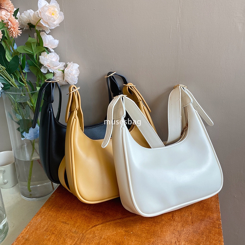 New Soft Leather Bag Women's Retro Underarm Large Capacity Simple Daily Handbag Crescent One Shoulder Crossbody Dumpling Bag Women's Trend