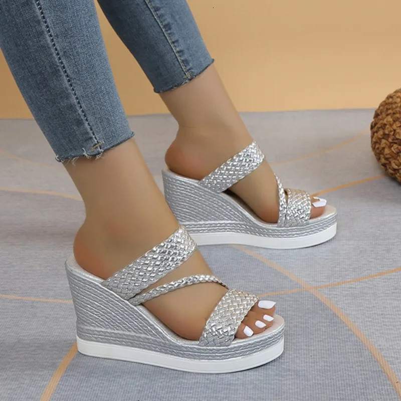 Womens Slipper Slides Women Wedge Sandals Summer Pump Fashion Pearl Rhinestone Platform Casual Ladies High Heels Slippers 240619