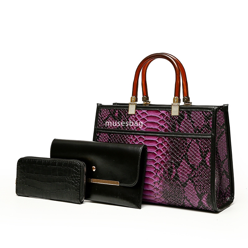 High quality women designer temperament fashionable retro versatile large capacity snake skin pattern niche handbag single shoulder set mother and chi