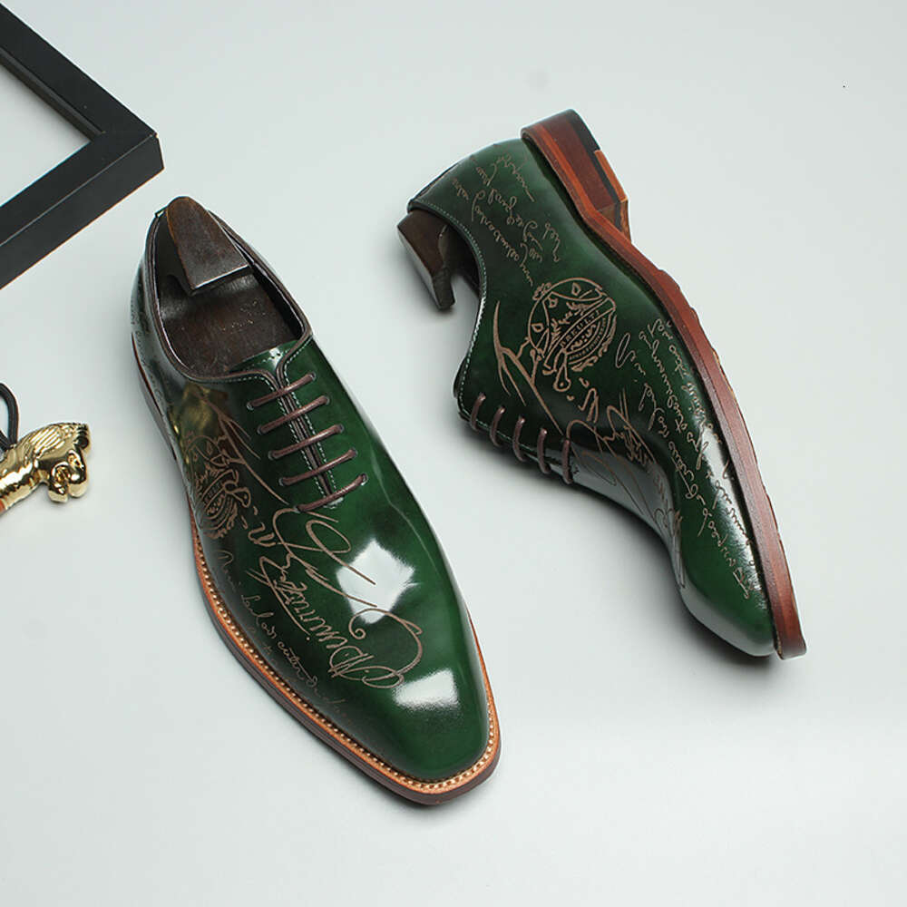 New D Autumn Square Headed Letter Carved Men S Business With Cowhide Top Layer And Bright Fashion Gentlemen Leather Shoes Ddmysaturn