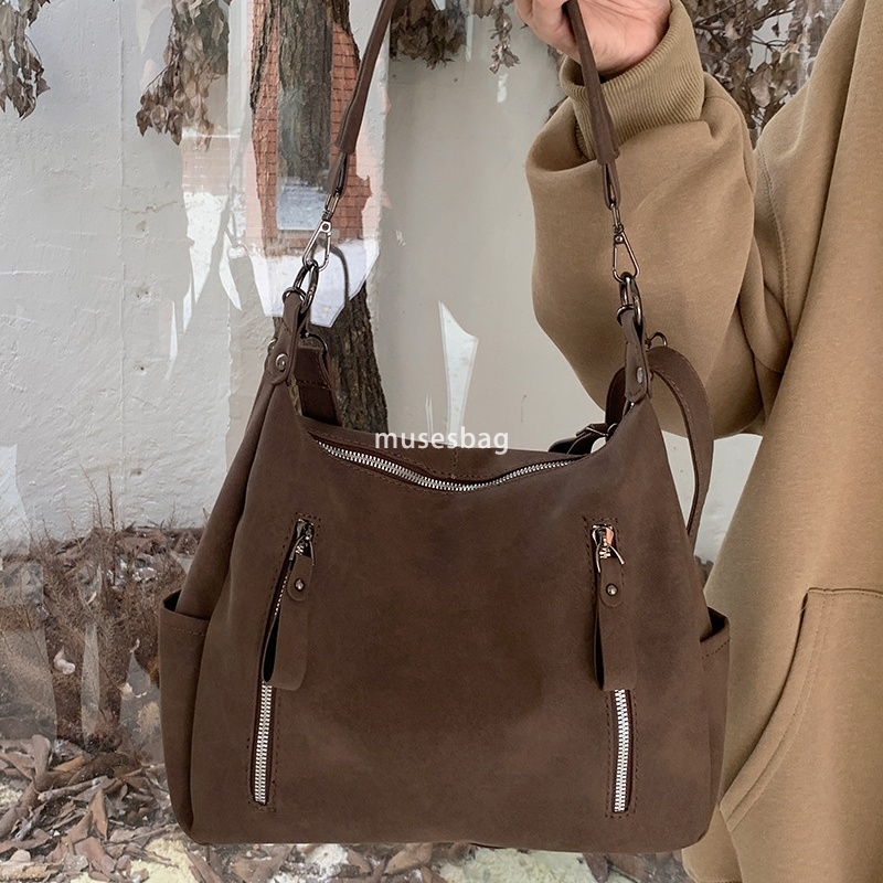 Street trend Maillard retro large capacity bag women's new trendy tote bag niche design texture portable commuting bag