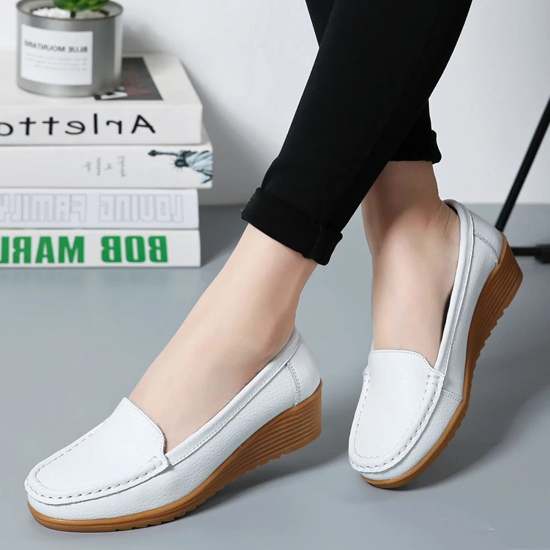Women Flats Fashion 4.5 CM Heels Women Genuine Leather Shoes Plus Size Moccasins Woman Shoes Casual Slip On Nurse Women Loafers 240619