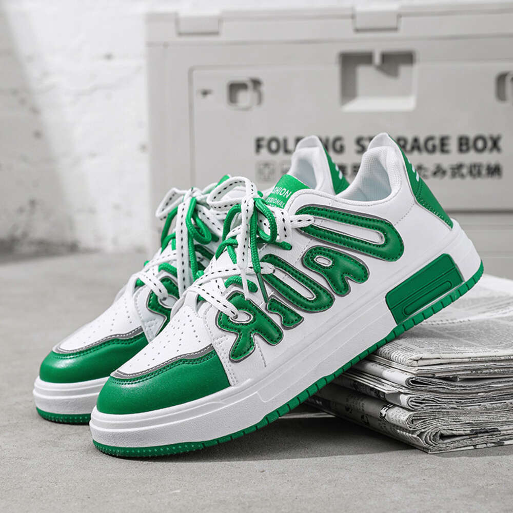 2024 New Summer Breathable Sports Trend All Match Increase Casual Mens Board Fashion Shoes