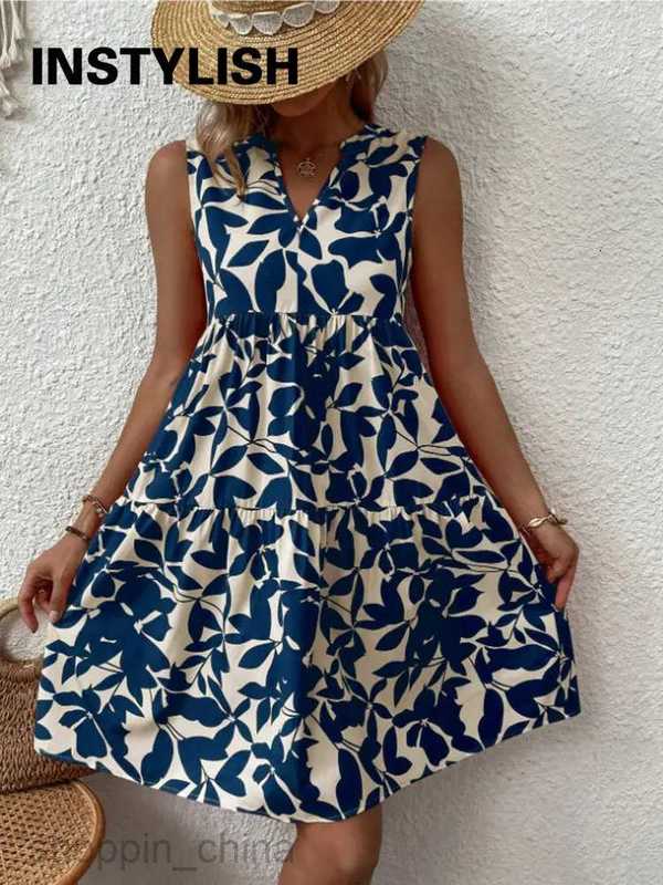 Basic Casual Dresses Elegant V Neck Print Ruffles A Line Dress Women Summer Sleeveless Bohemian Sundress Casual Loose Knee Length Beach Party Dress