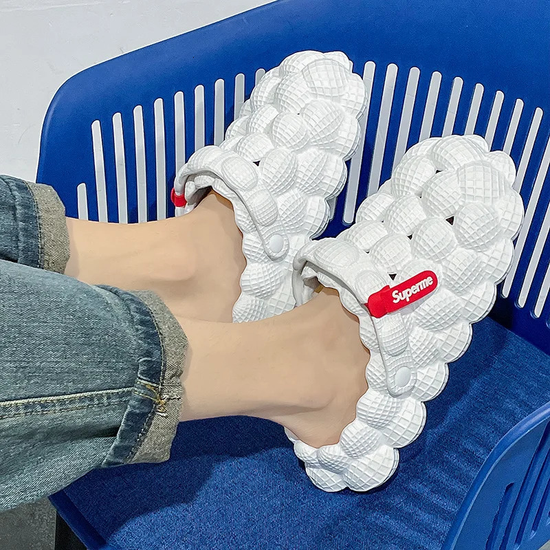 Women Men EVA Cute Bubble Ball Slides Sandals Summer Indoor Massage Outdoor Shoes Closed Toe AntiSlip Fashion Slipper 240619