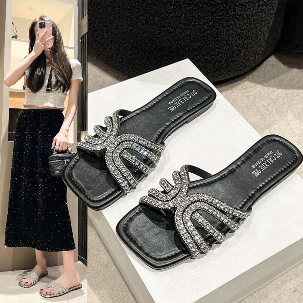 Summer Large Size One Line Women S Water Diamond Small Fragrant Flat Fashion Versatile Slippers Ddmysaturn