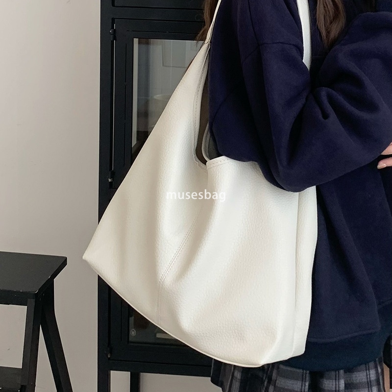 High Quality Women's Designer Large Capacity Korean Fashion Soft Leather Retro Multi functional Single Shoulder Underarm Bag Commuter Mother Chil