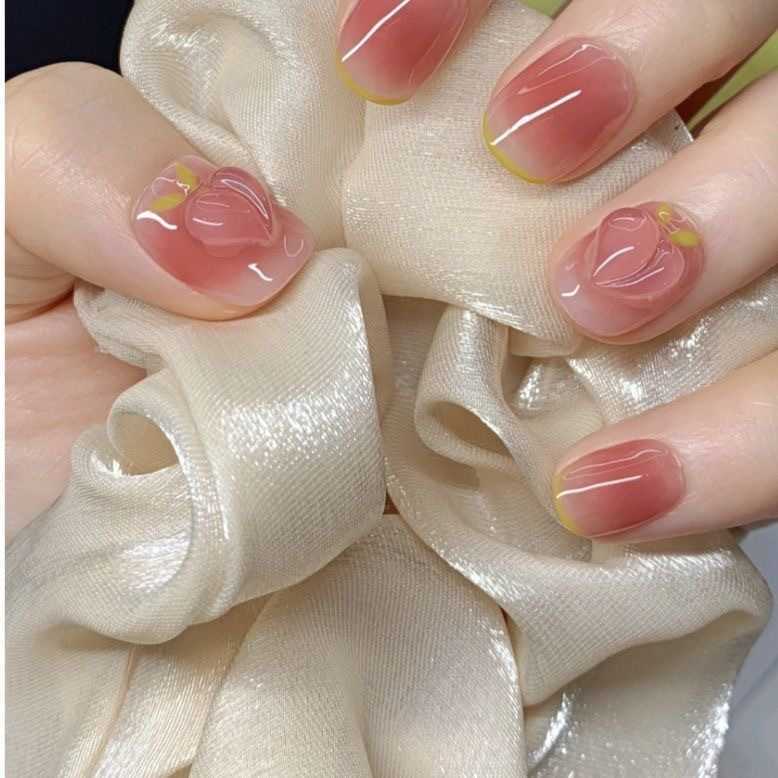 Girls False Nails Handworn nail short powder blusher peach cute autumn and winter new nail removable nail products 240530