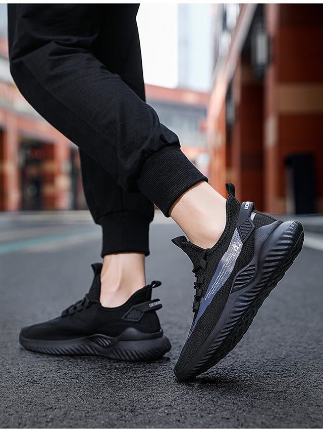 Men Running Shoes Hot Sale New Mesh Breathable Fly Woven Casual Athleisure Sneakers Comfortable Khaki Free shipping