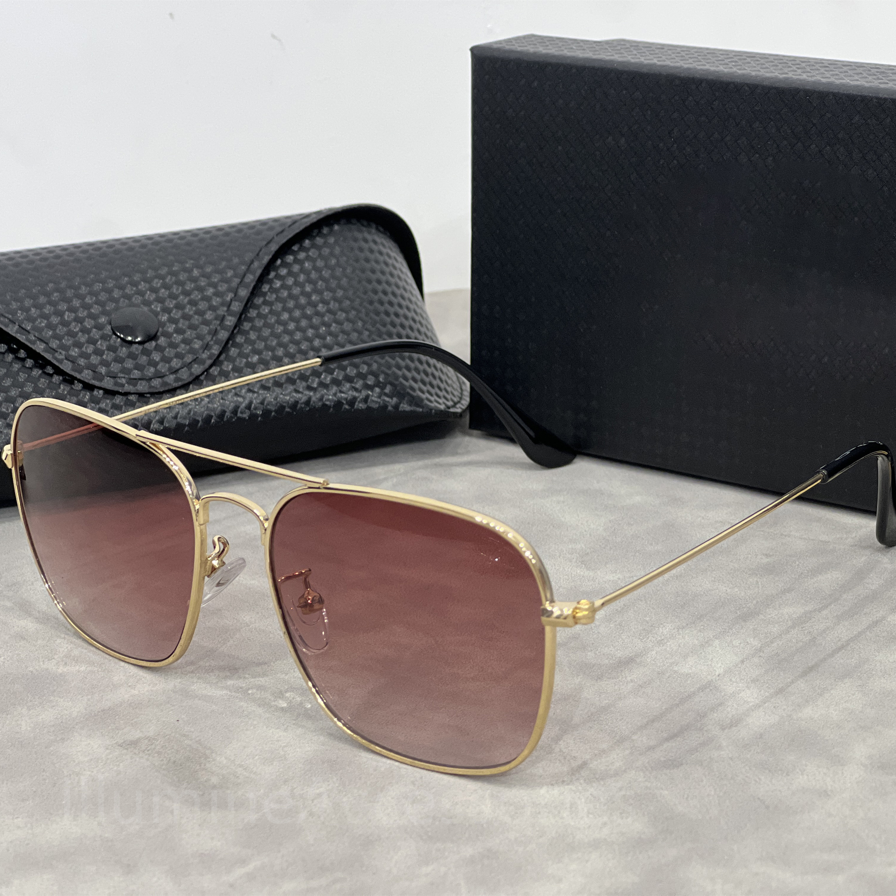 Trendy Metal Sunglasses - Classic Designer Glasses for Men