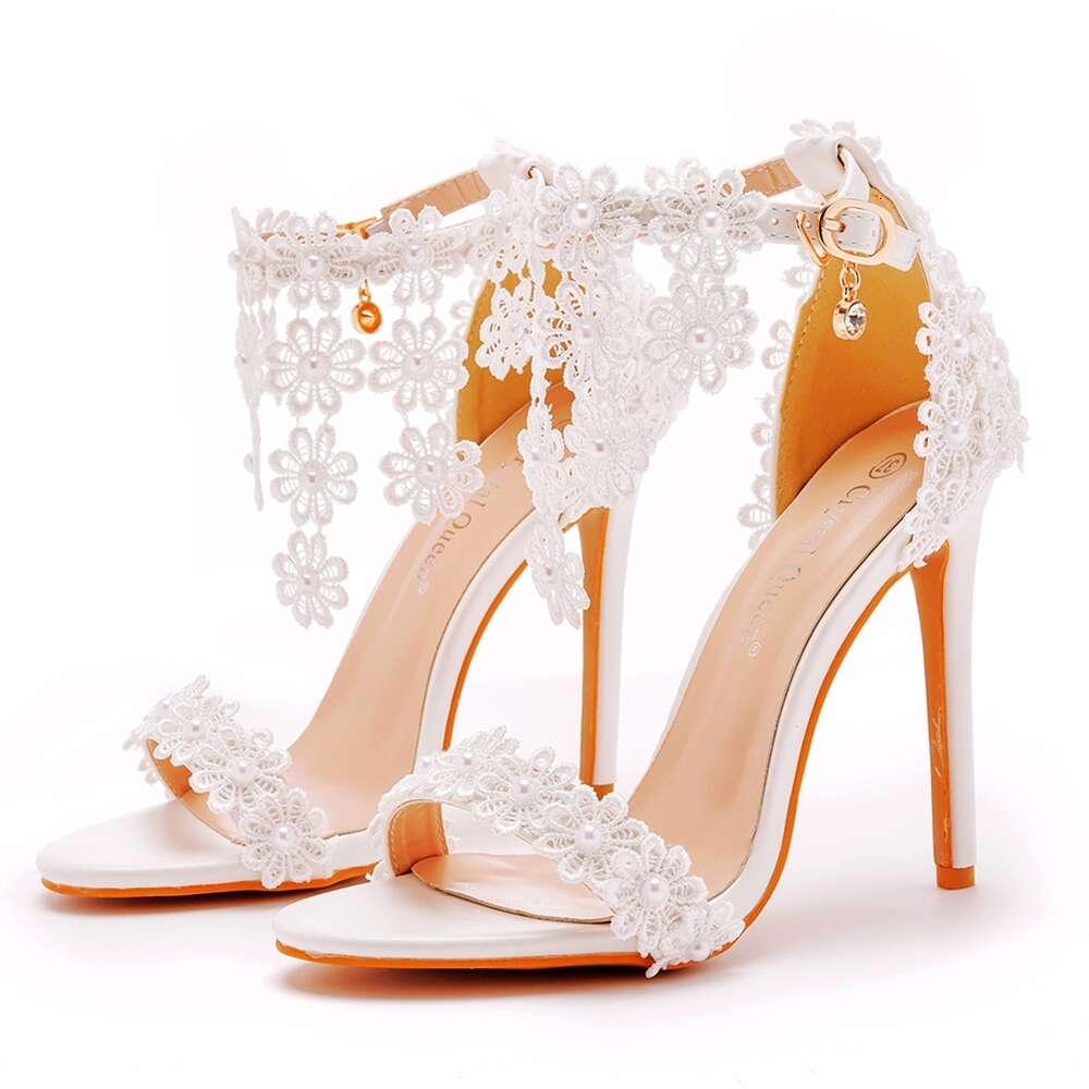 Crystal Queen Women Ankle Strap Sandals White Lace Flowers Pearl Tassel Super Stiletto High Heels Slender Bridal Wedding Shoes