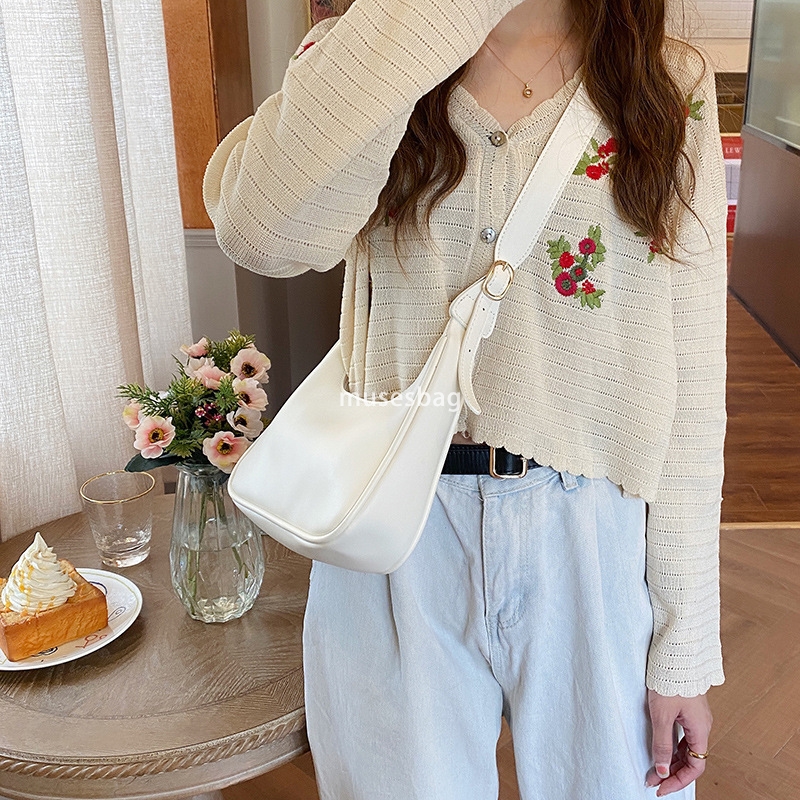 New Soft Leather Bag Women's Retro Underarm Large Capacity Simple Daily Handbag Crescent One Shoulder Crossbody Dumpling Bag Women's Trend