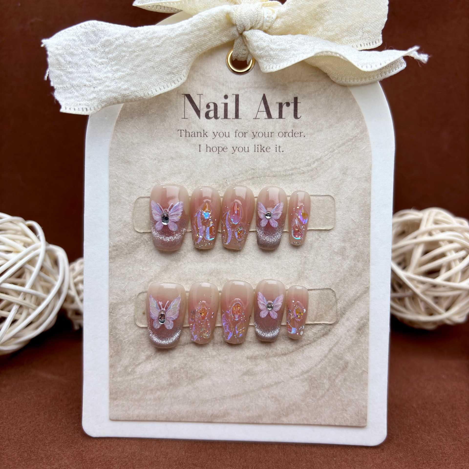 Girls False Nails Temperament Naked Handmade Wearing Nail White Stone Shell Butterfly Detachable Phototherapy Nail Panel 240530
