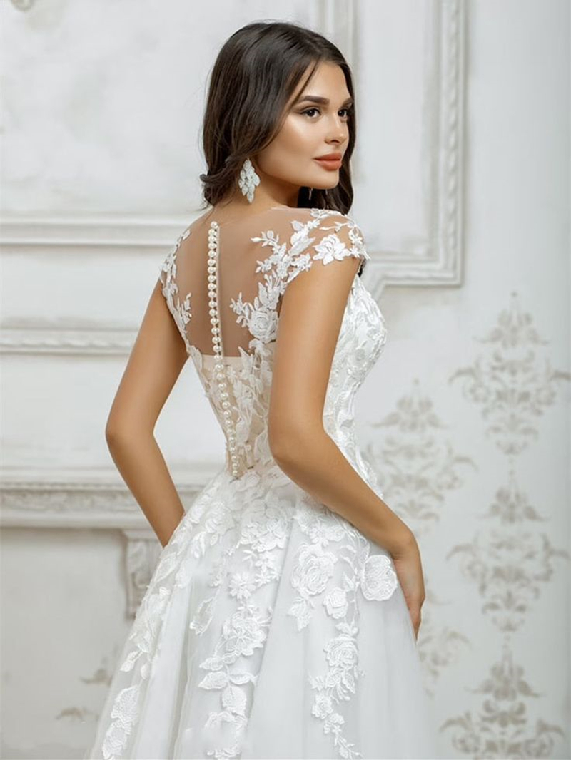 2024 Knee Length A-Line Wedding Dresses Lace Appliques Capped Sleeves Garden Short Bridal Gowns Ivory Tulle Simple Bride Dress Summer Beach Boho Vesti