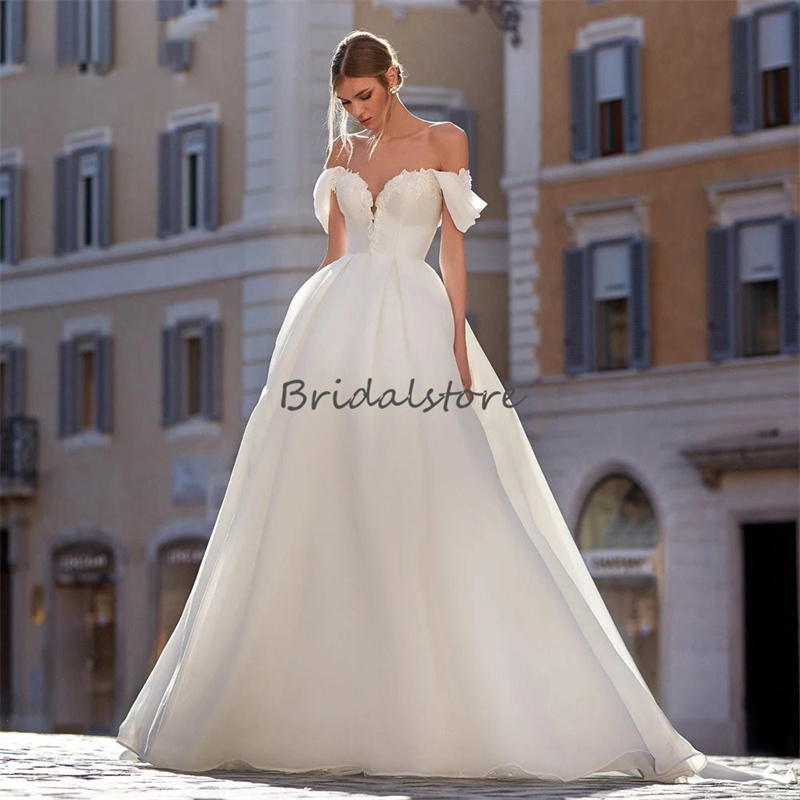 Simple Off Shoulder Wedding Dresses 2024 Sweep Train Backless Country Photograph Bridal Gowns Elegant Women Bohemian Civil Beach Bride Dress Vestio De