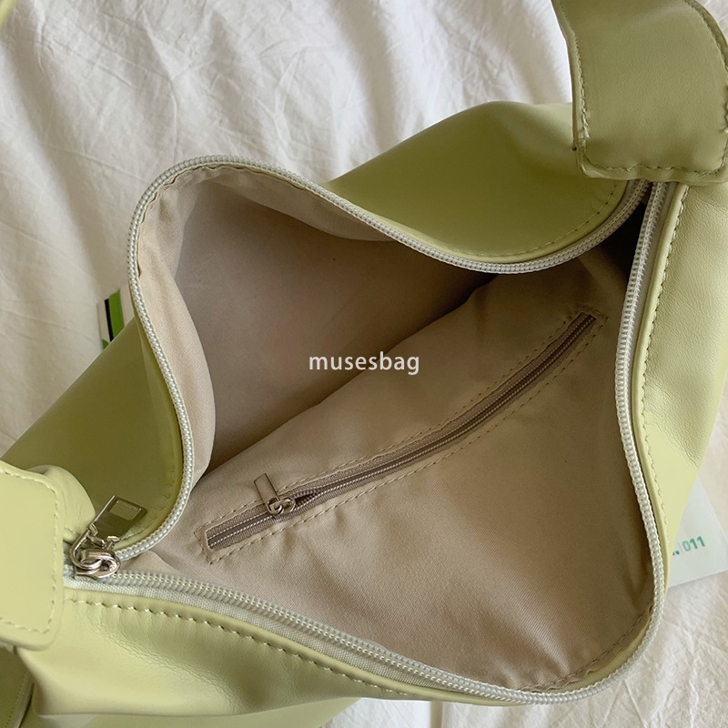 High end niche design bag for women new casual and fashionable minimalist summer girl large capacity crossbody bag for work and commuting tote bag