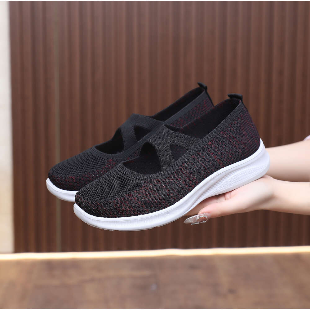 Ddmysports Polyurethane Soled Oversized Women S Sports Leisure Lazy Cloth For Lightweight Breathable And Non Slip Mother Shoes OUTDOOR
