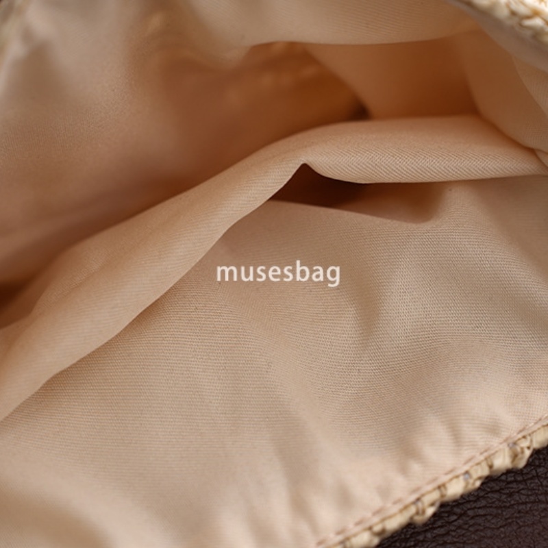 Designer Women's High Quality Retro Simple Large Capacity Imitation Vine Woven Bag Diagonal Straddle Bag Fashionable Lid Buckle Single Shoulder G