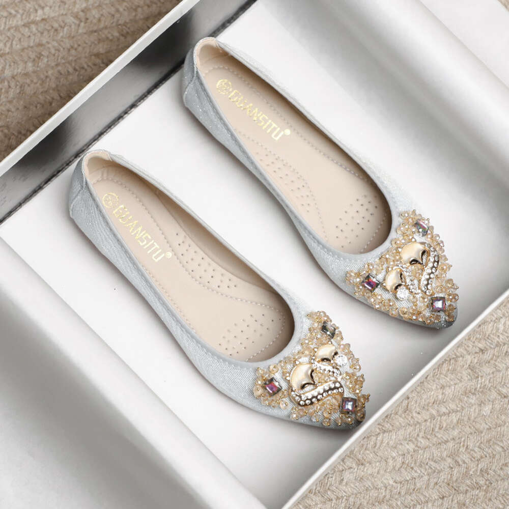 New Pointed Ladle Soft Sole Bean Shoes Fashion Versatile Fairy Water Diamond Single Shoe Girl Ddmysaturn