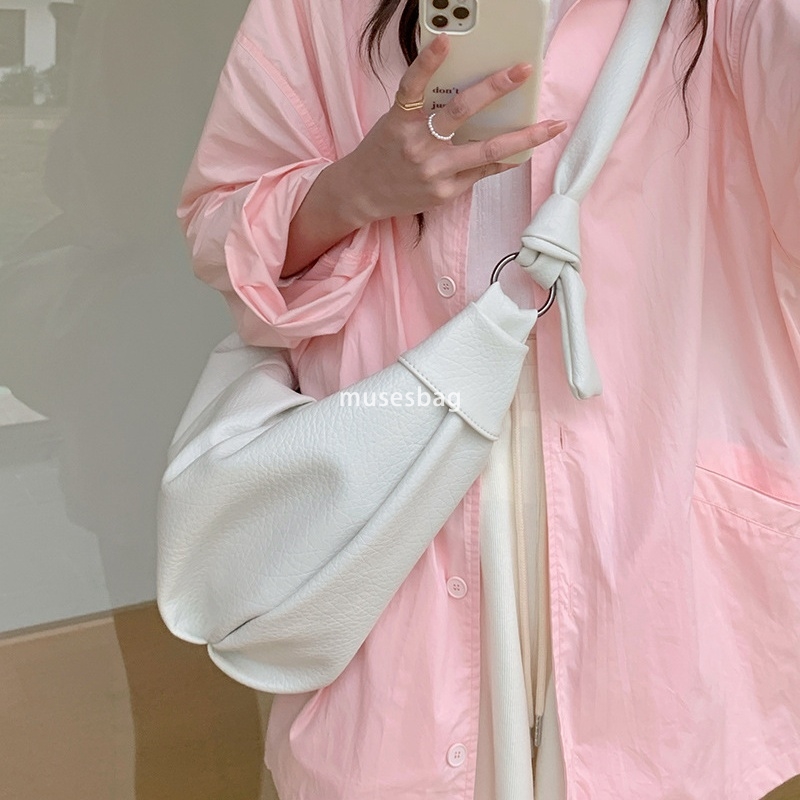 Korean style Instagram large capacity retro soft leather pleated dumpling bag lazy style casual and versatile commuting single shoulder crossbody bag