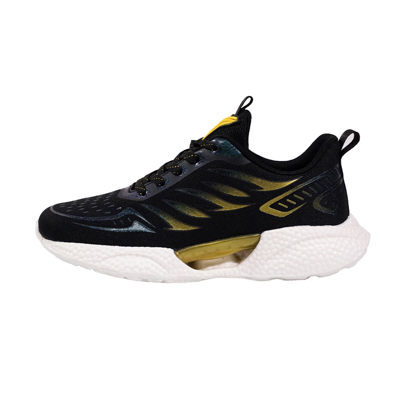New Flying Weaving Casual Sneakers Light Running Korean Version Versatile Trendy Shoes Fashion White Free shipping