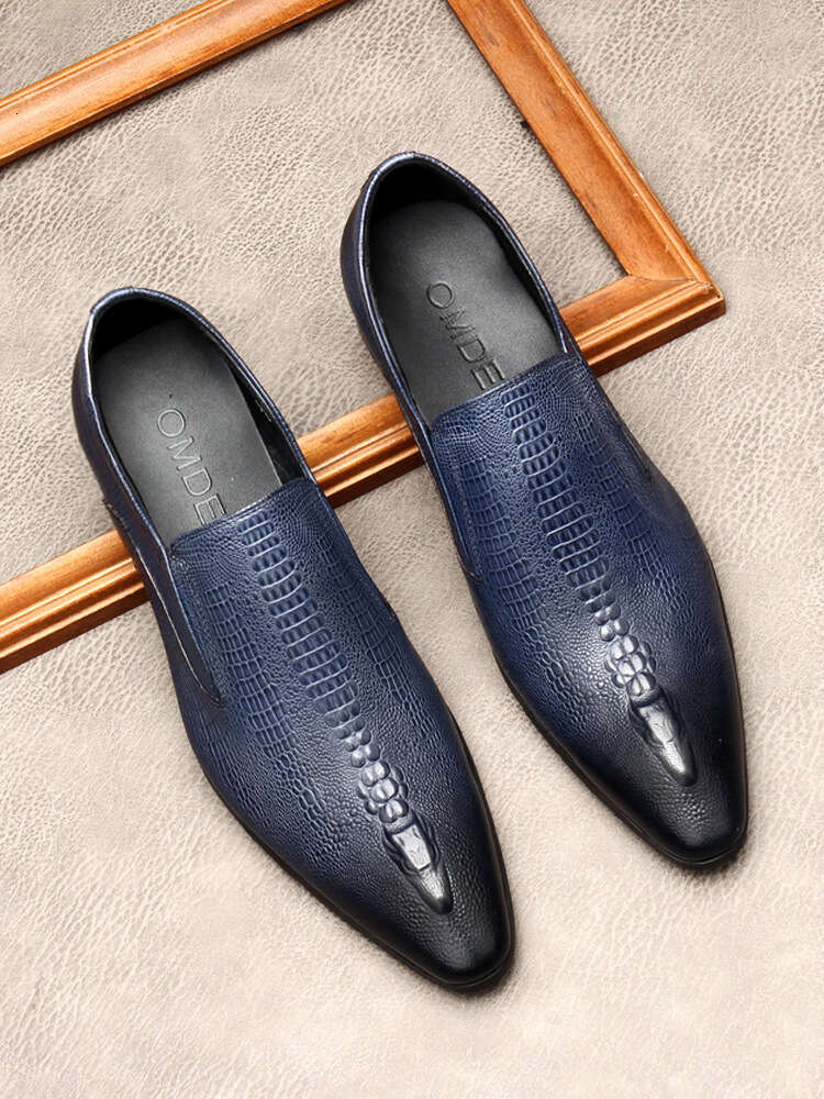 Ddmytiger Breathable crocodile print pointed toe leather shoes, business formal men's shoe covers, summer British trendy men's groom suit le
