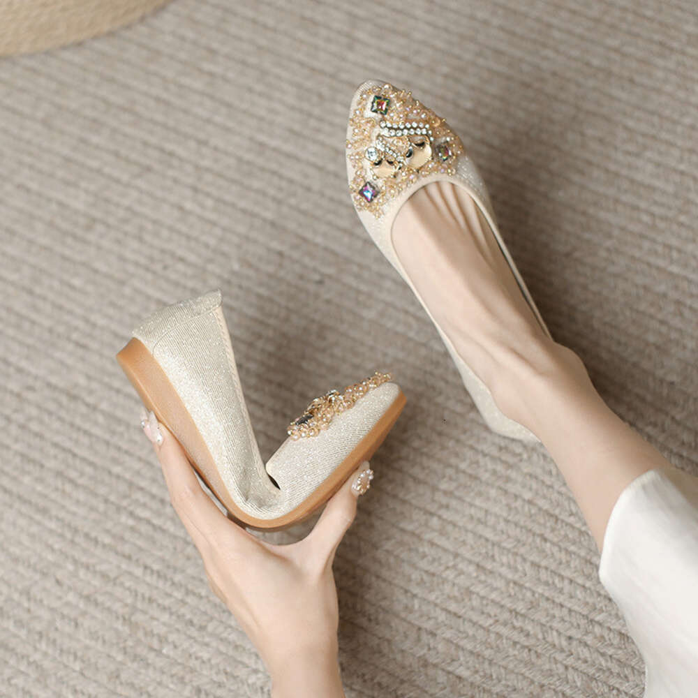 New Pointed Ladle Soft Sole Bean Shoes Fashion Versatile Fairy Water Diamond Single Shoe Girl Ddmysaturn