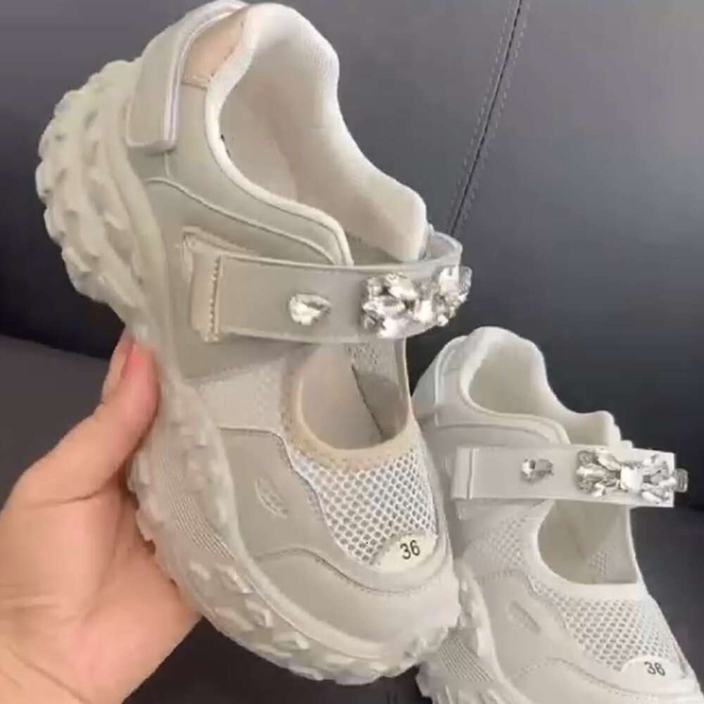 Vintage Hollow out Dad for Women's Spring 2024 New Velcro Mesh Casual Sports Shoes