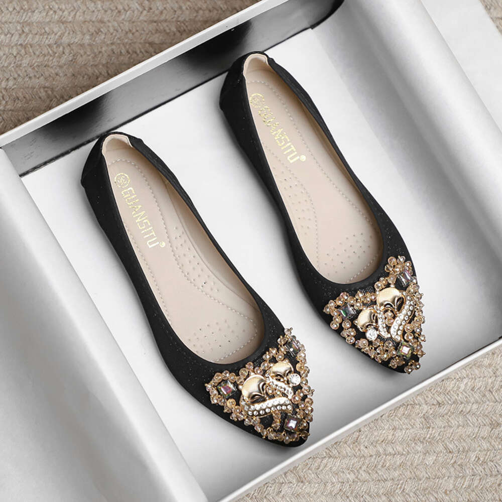 New Pointed Ladle Soft Sole Bean Shoes Fashion Versatile Fairy Water Diamond Single Shoe Girl Ddmysaturn