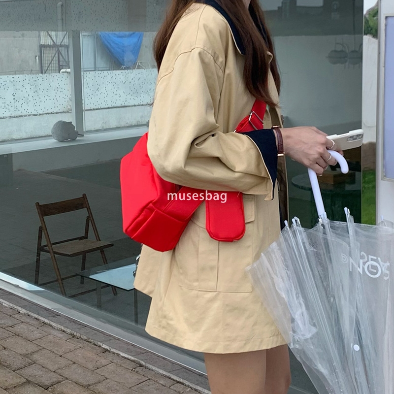Red casual toast bag, new summer three-dimensional crossbody small square bag female niche versatile single shoulder underarm bag