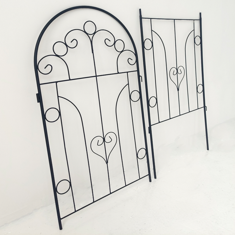 Garden decoration suitable for outdoor vegetable/tomato garden lattice racks on planting beds