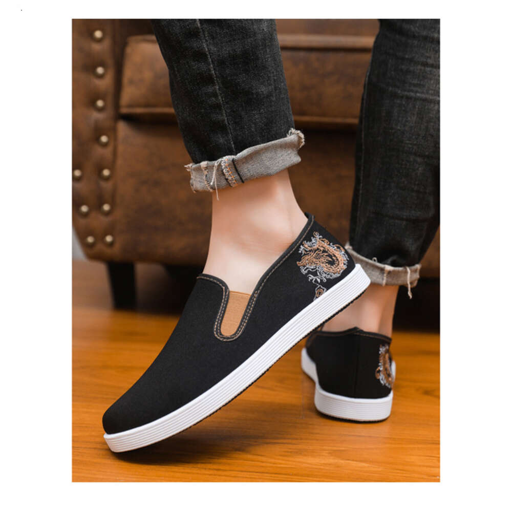 Ddmysports Spring New Chinese Style Embroidery Casual Old Beijing Cloth Men S Soft Sole Driving Shoes Anti Slip And Breathable OUTDOOR