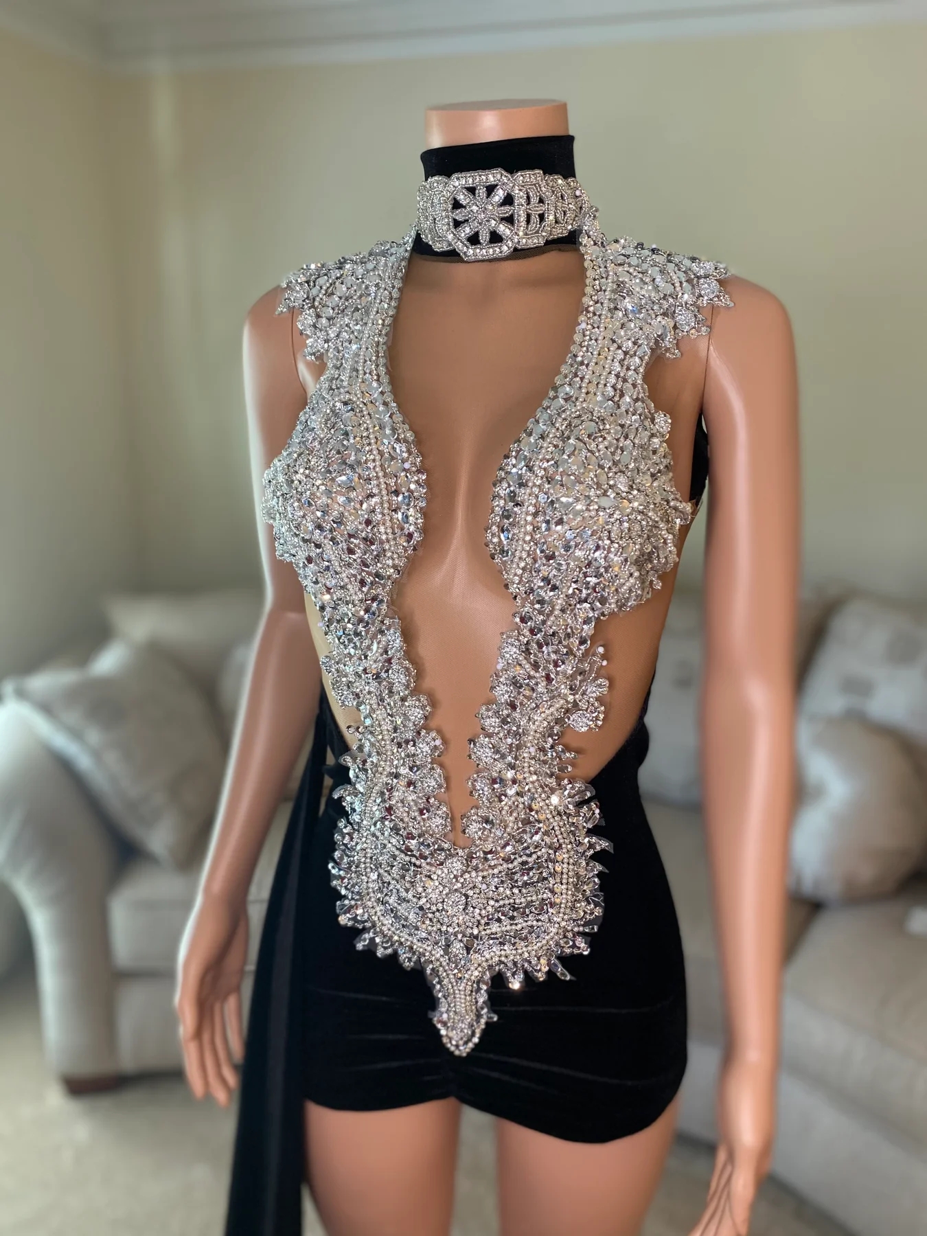 Black Velvet Sheer Crystals Short Prom Dresses For Black Girls Long Sleeves African American Cocktail Dresses Birthday Party Homecoming Gowns