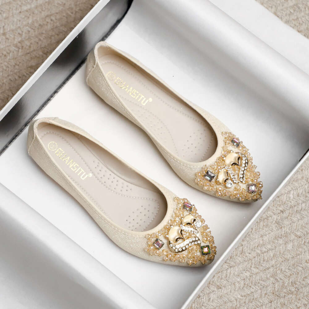 New Pointed Ladle Soft Sole Bean Shoes Fashion Versatile Fairy Water Diamond Single Shoe Girl Ddmysaturn