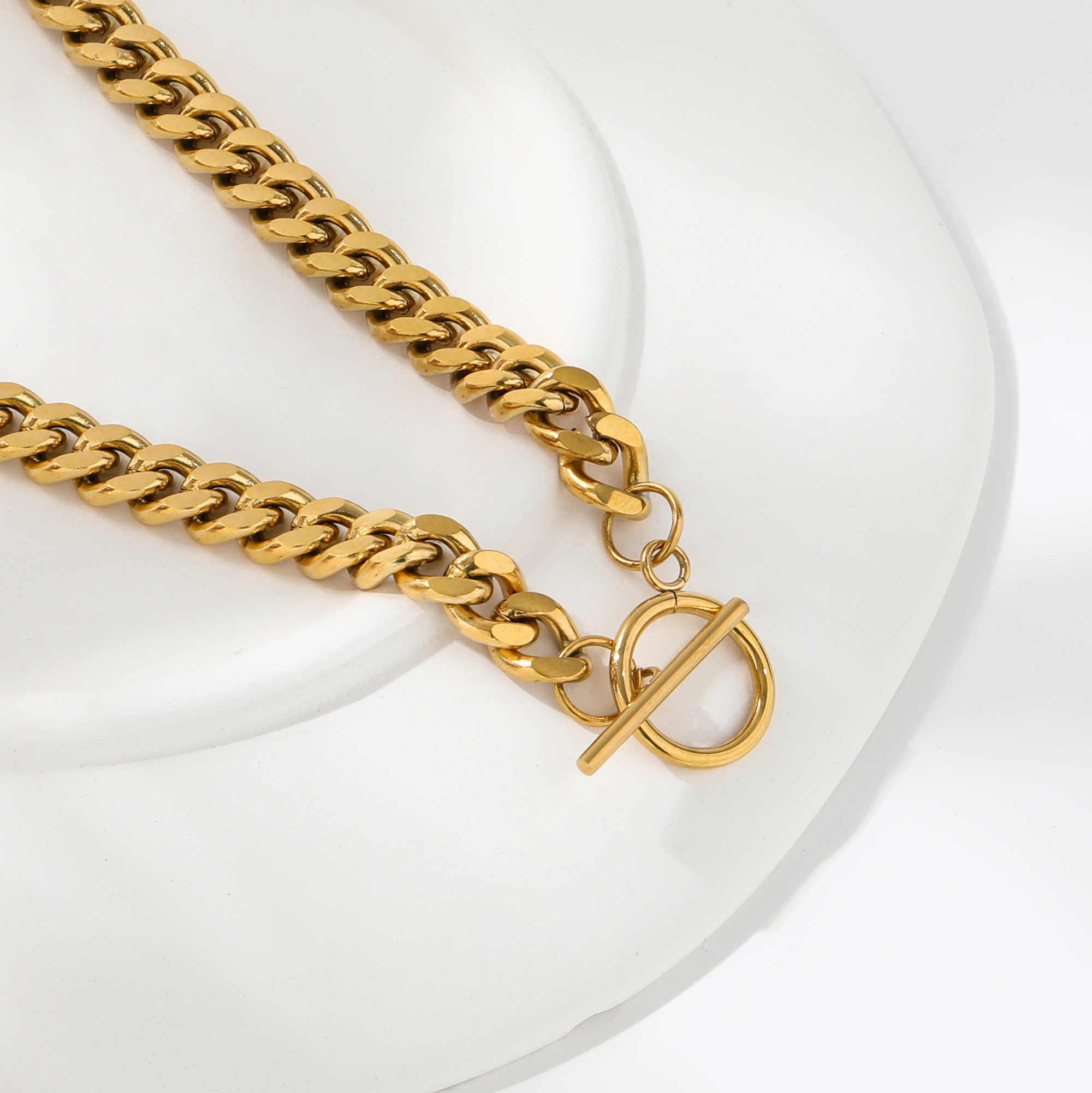 Tarnish Free Waterproof 8MM Joolim Jewelry Gold Plated Chunky Toggle Cuban Chain Stainless Steel Necklace