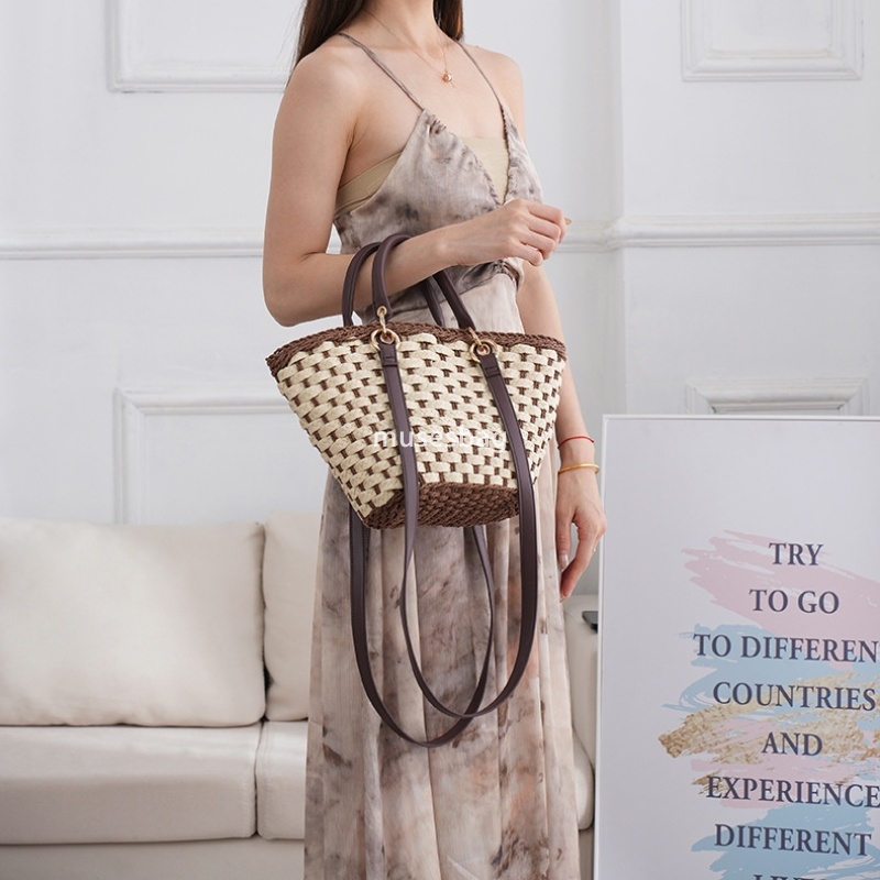 Designer Women's High end New Fashionable and Simple Large Capacity Grass Woven Bag Crossbody Handbag Contrast Color Casual Handwoven Shoulder Ba