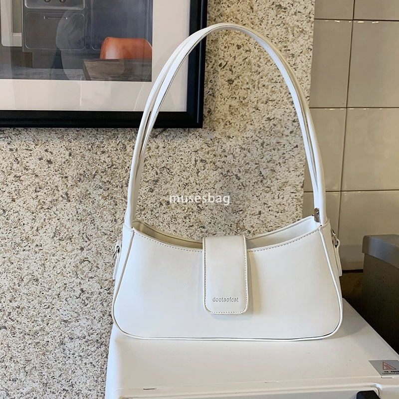 High end niche design texture handbag niche underarm bag new fashionable commuting bag stick bag versatile single shoulder crossbody bag