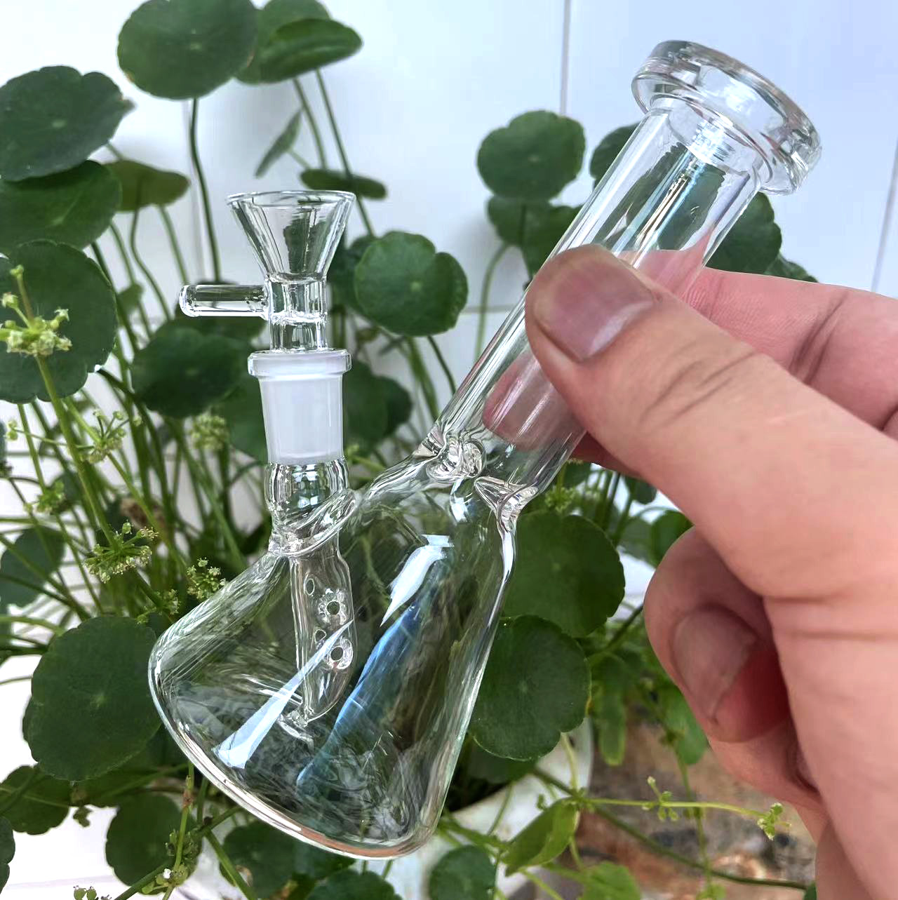 Mini Glass Bongs Dab Rigs hookah 10mm Female Joint With Glas Bowl small Bubbler Beaker Bong Water Pipes Oil Rig